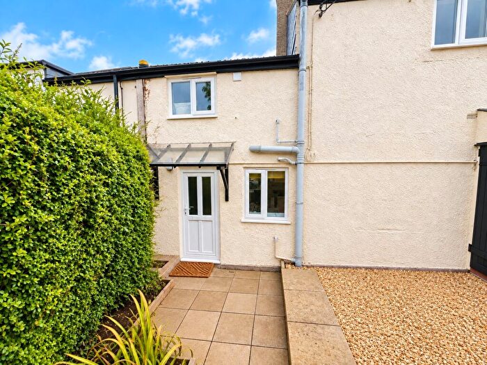 1 Bedroom Terraced House To Rent In The Green, Longcot, Faringdon, Oxfordshire, SN7