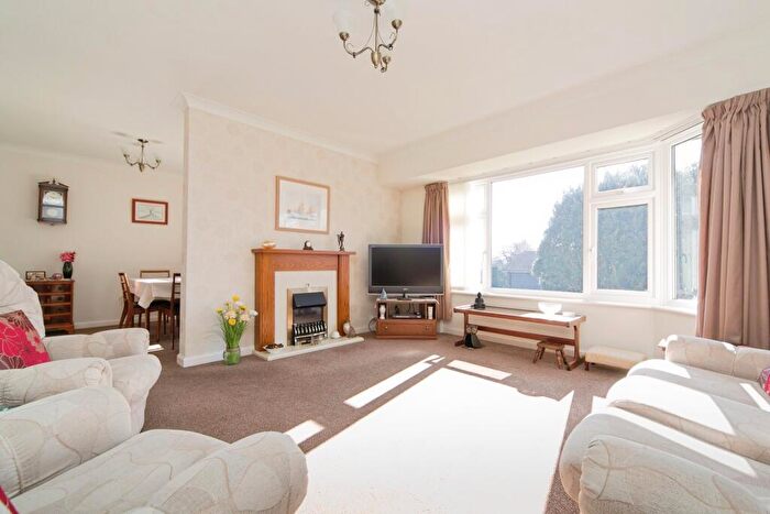 2 Bedroom Flat For Sale In Ebberston Road West, Colwyn Bay, Clwyd, LL28