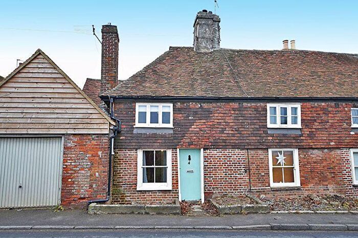 2 Bedroom Cottage To Rent In Upper Street, Maidstone, ME17