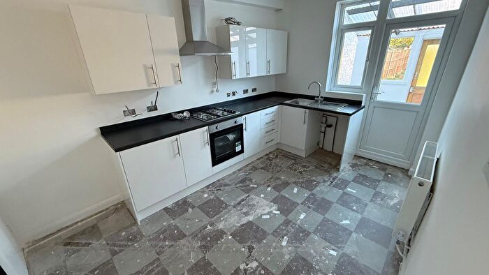 3 Bedroom Terraced House To Rent In Dersingham Avenue, London, E12
