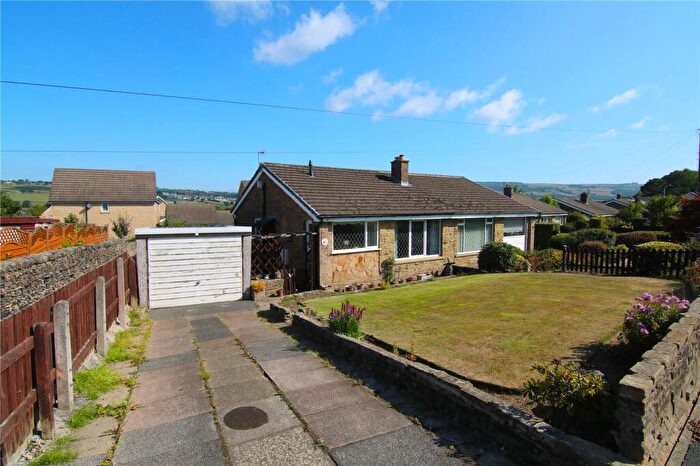 2 Bedroom Bungalow For Sale In Halsteads Way, Steeton, BD20