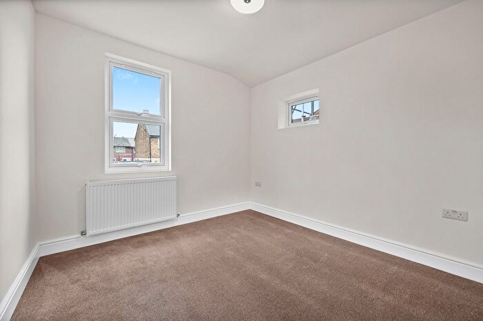 2 Bedroom Flat To Rent In Fingal Street, Greenwich, SE10