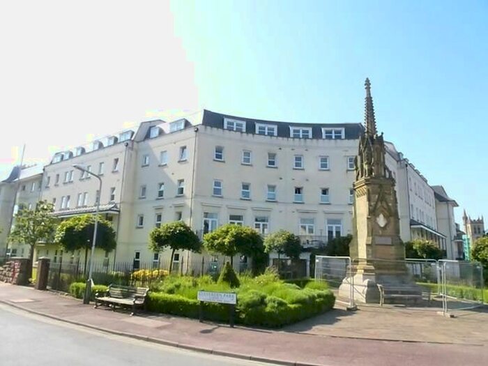 2 Bedroom Flat To Rent In Exchange Mews, Culverden Park Road, Tunbridge Wells, TN4