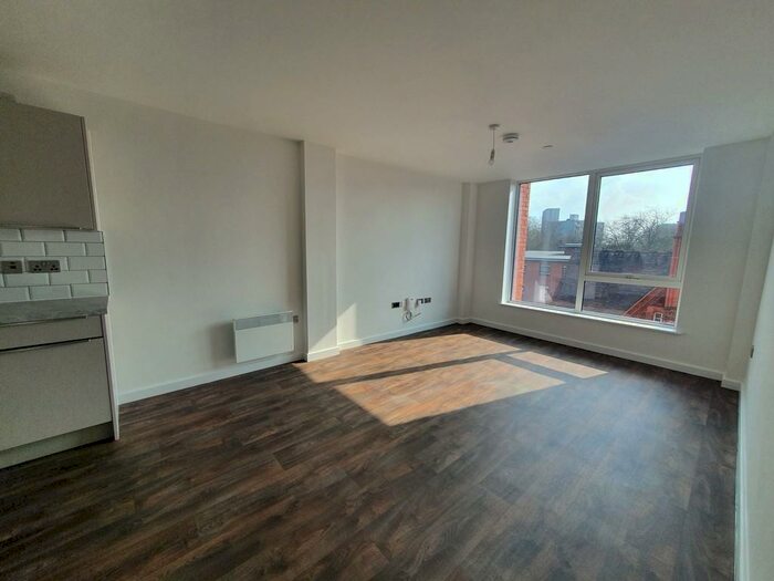 1 Bedroom Apartment To Rent In Moseley Gardens, Digbeth, B12