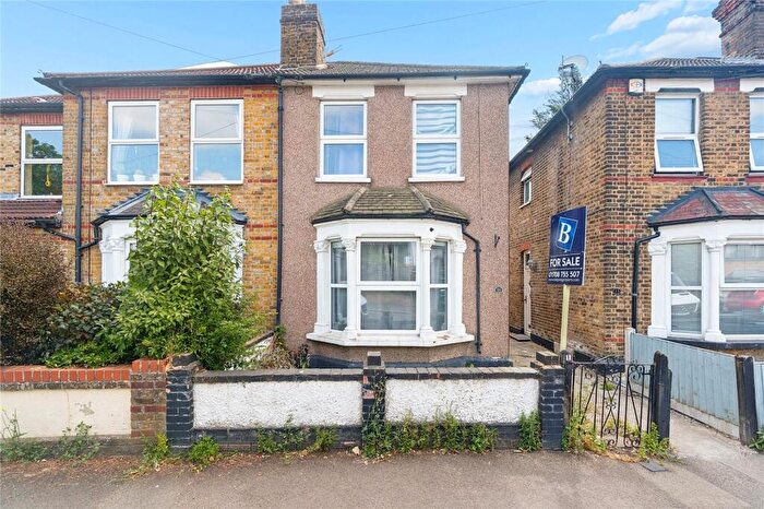 2 Bedroom Semi-Detached House For Sale In Cotleigh Road, Romford, RM7