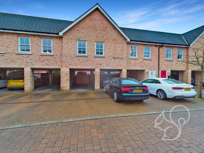 2 Bedroom Detached House To Rent In Hussar Close, Colchester, CO2