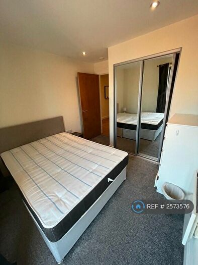 1 Bedroom Flat To Rent In The Chandlers, Leeds, LS2