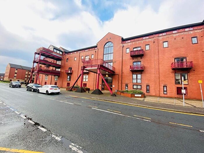 2 Bedroom Apartment To Rent In Victoria Mansions, PR2