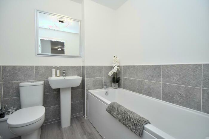 1 Bedroom Flat For Sale In Gresham Drive, Kirkintilloch, G66