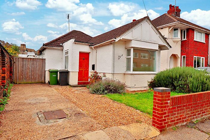 3 Bedroom Detached Bungalow To Rent In South View, Woodston, Peterborough, PE2