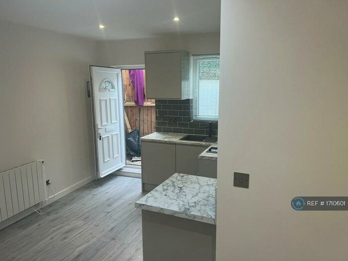 Studio To Rent In Studio Ringwood Avenue, Croydon, CR0