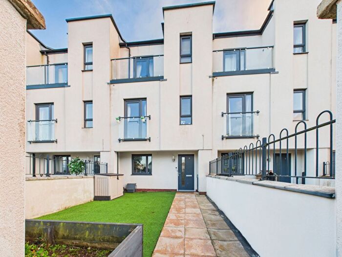 4 Bedroom Town House For Sale In Waddeton Road, Paignton, TQ4