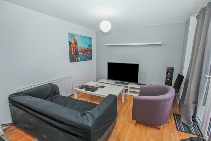 4 Bedroom Terraced House To Rent In Oatland Close, Leeds, LS7