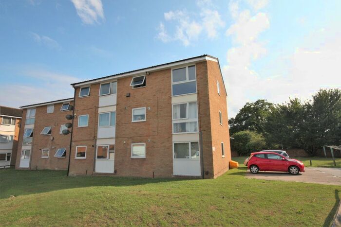 1 Bedroom Flat To Rent In Lupin Drive, Springfield, Chelmsford, CM1