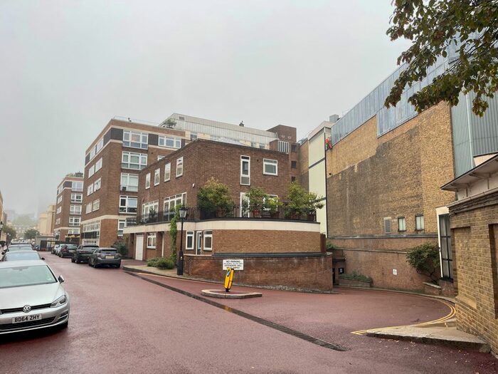 2 Bedroom Flat To Rent In Nottingham Terrace, Baker Street, London, NW1