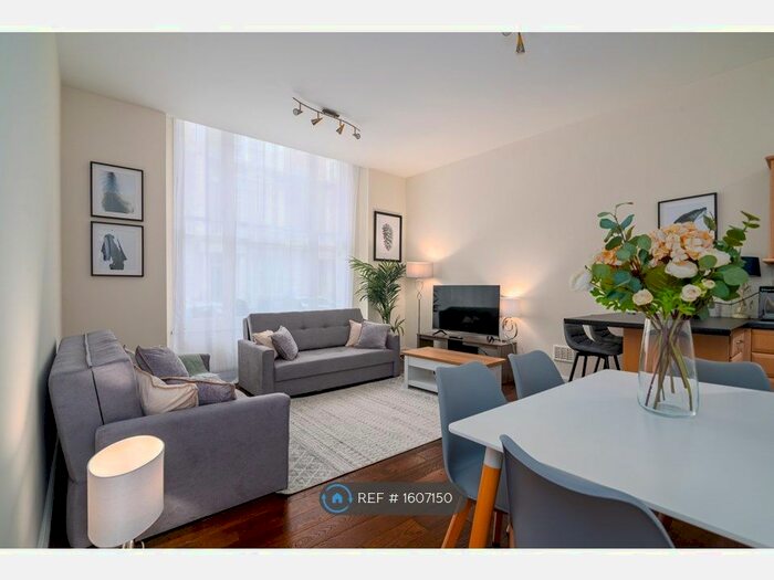 2 Bedroom Flat To Rent In Clanricarde Gardens, London, W2