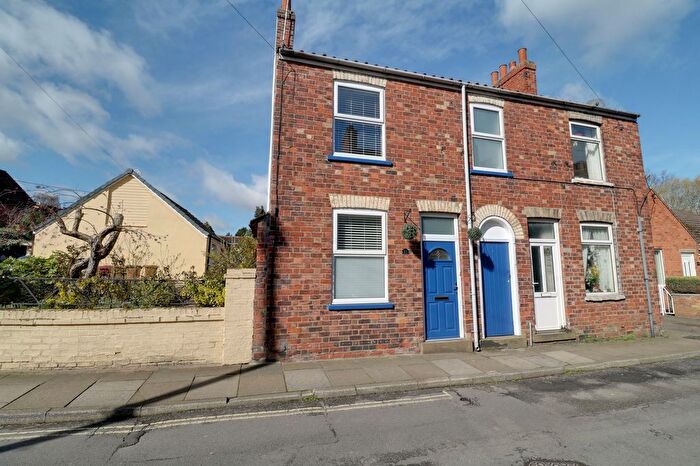 2 Bedroom Semi-Detached House For Sale In Finkle Lane, Barton-Upon-Humber, DN18