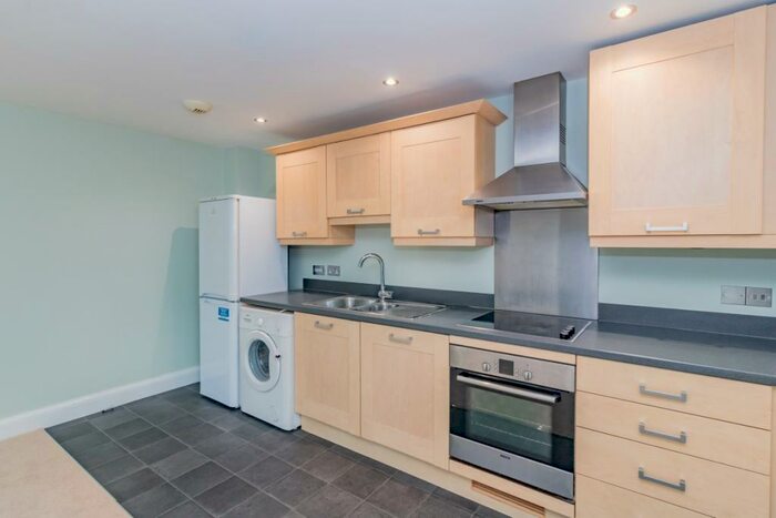 2 Bedroom Flat To Rent In London Road, Bicester, OX26