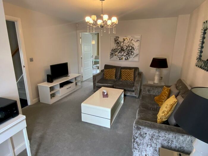 3 Bedroom House To Rent In Town End Drive, Belle Vue, DN4