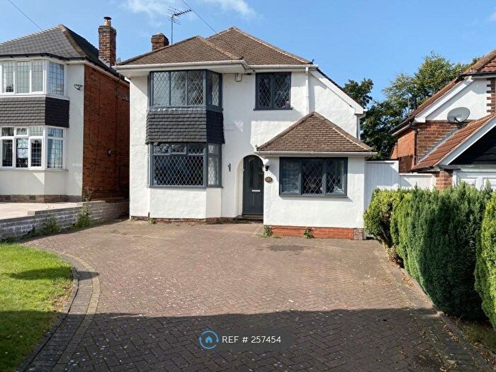 4 Bedroom Detached House To Rent In Westwood Road, Sutton Coldfield, B73