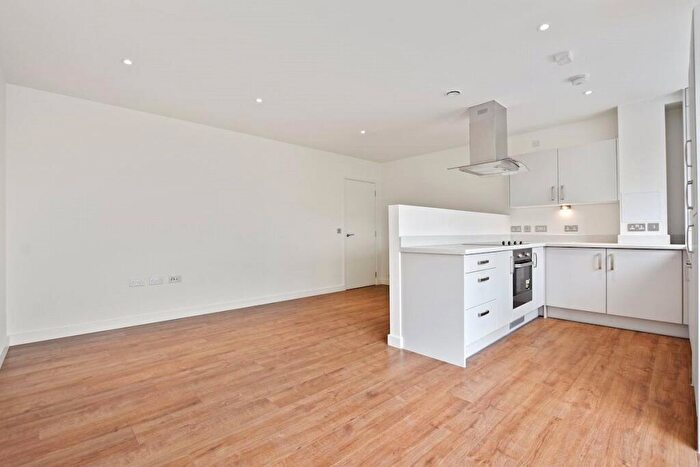 2 Bedroom Apartment To Rent In - Pinner Road, Harrow, HA1