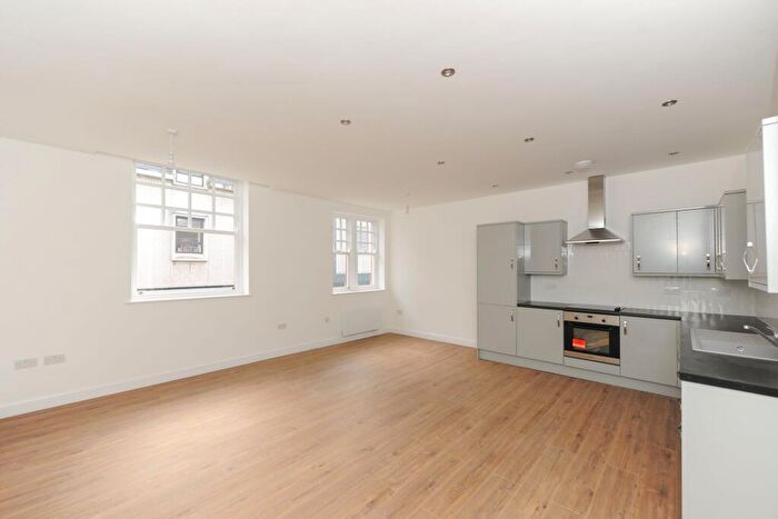 2 Bedroom Property To Rent In Co-Operative House, Knifesmithgate, S40