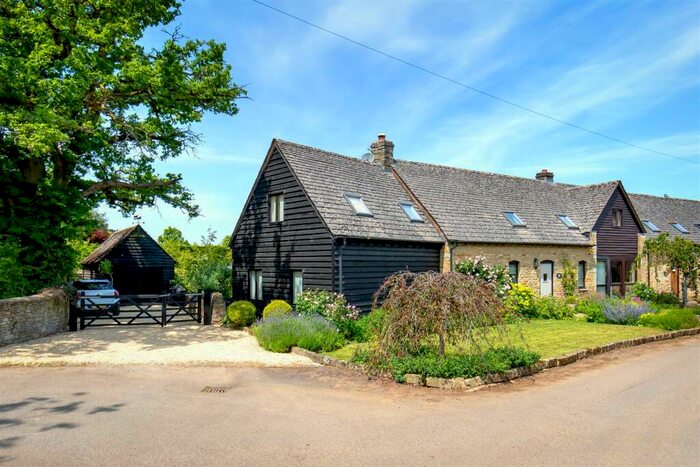 3 Bedroom Semi-Detached House For Sale In Cotswold Meadows, Great Rissington, Cheltenham, GL54