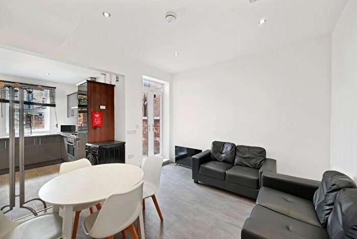 4 Bedroom House To Rent In Midland Street, Sheffield, S1