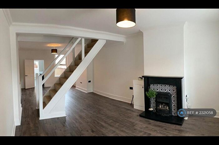 2 Bedroom Detached House To Rent In Sprowston Road, Norwich, NR3