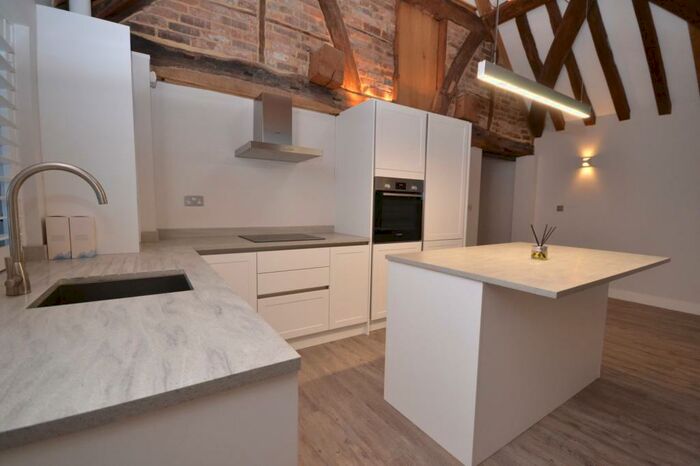 1 Bedroom Flat To Rent In Salisbury City Centre, SP1