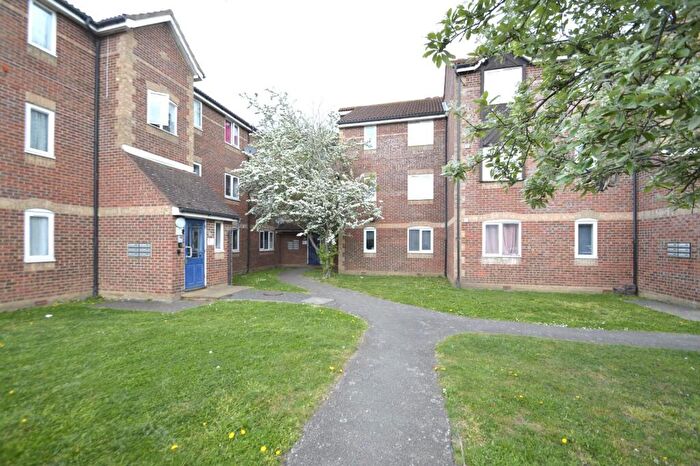 2 Bedroom Apartment To Rent In Chantress Close, Dagenham, RM10