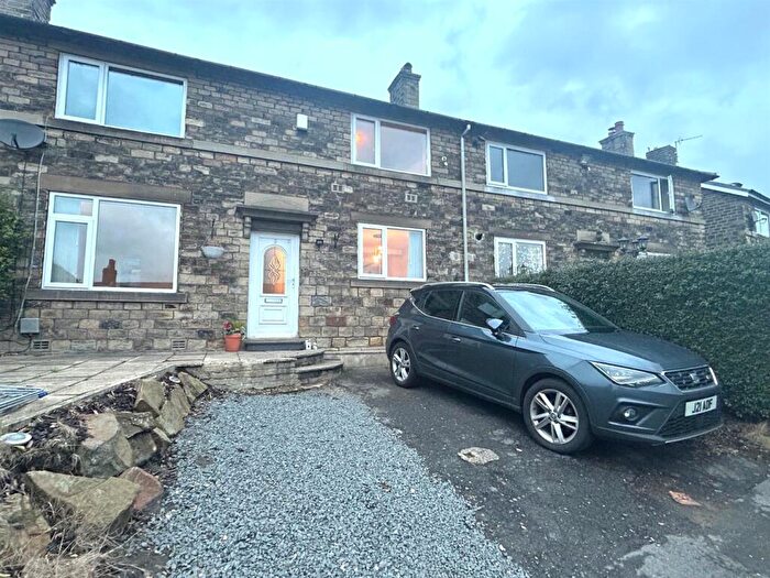 3 Bedroom Terraced House For Sale In Beech Avenue, Sowerby Bridge, HX6