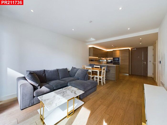 2 Bedroom Flat To Rent In Duke Of Wellington Avenue, Woolwich, SE18