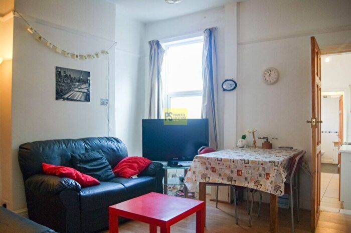 4 Bedroom Terraced House To Rent In Harrow Road, Selly Oak, Birmingham, B29