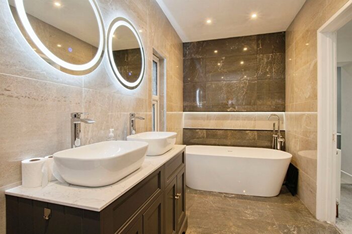 2 Bedroom Flat To Rent In Christchurch Road, Bournemouth, BH1