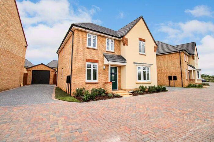 4 Bedroom Detached House To Rent In Hobby Grove, Wixams, MK42
