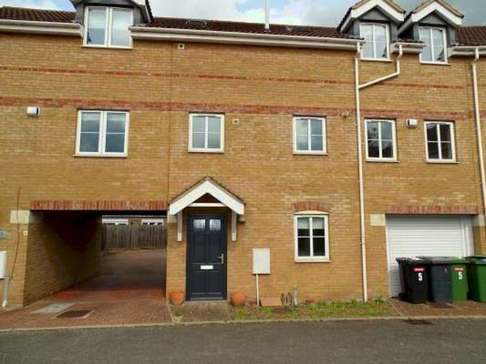 1 Bedroom Terraced House To Rent In Phoenix Close, Fletton, Peterborough, PE2