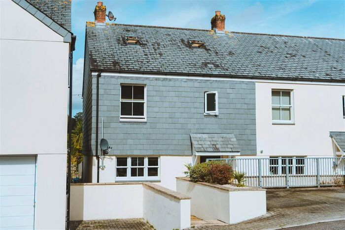 4 Bedroom End Of Terrace House For Sale In Trevonnen Road, Ponsanooth, Truro, TR3