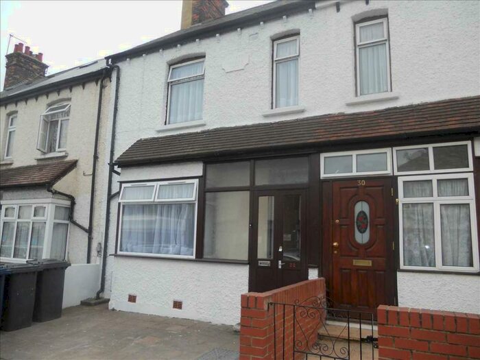 4 Bedroom Terraced House To Rent In Colindale Avenue, Colindale, NW9