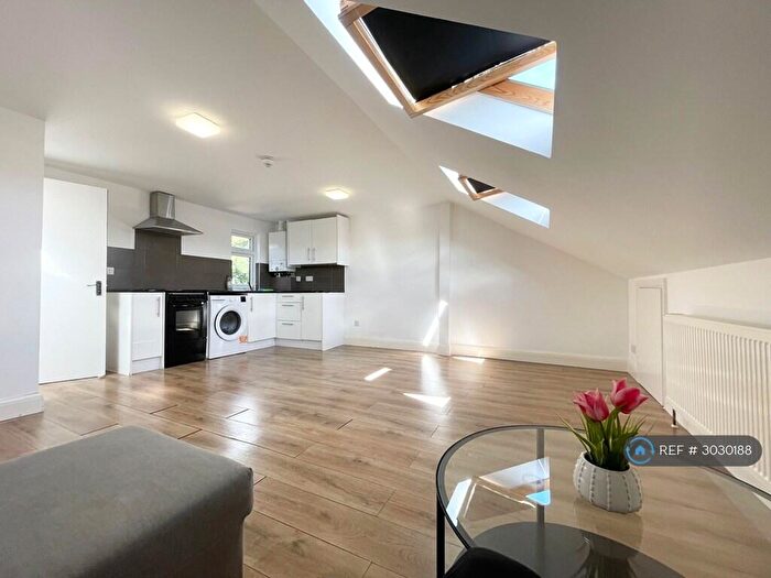 1 Bedroom Flat To Rent In Tillotson Road, London, N9