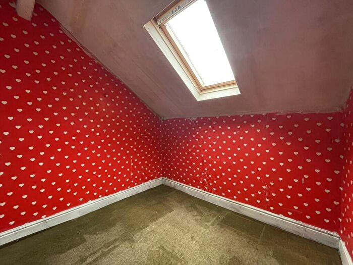 3 Bedroom Terraced House For Sale In Wellington Terrace, Leeds, West Yorkshire, LS13