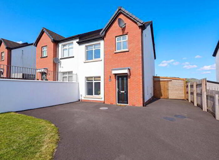 3 Bedroom Semi-Detached House For Sale In Thornberry Road, Belfast, BT14