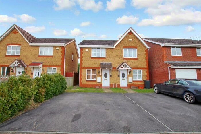 2 Bedroom Semi-Detached House To Rent In Thetford Way, Taw Hill, Swindon, SN25