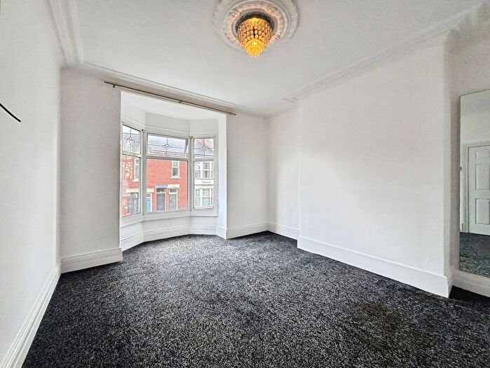 2 Bedroom Flat For Sale In Pembroke Terrace, South Shields, NE33