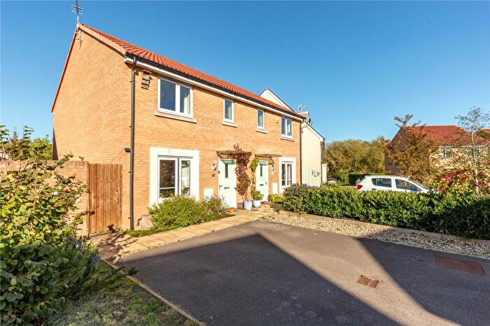 3 Bedroom Semi Detached House For Sale In Thistle Close, Emersons Green, Bristol, BS16