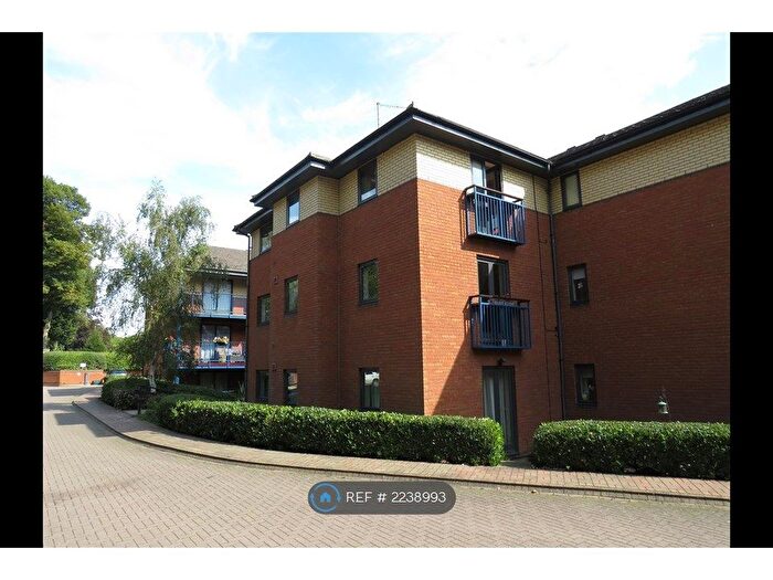 2 Bedroom Flat To Rent In Thorpe Meadows, Peterborough, PE3