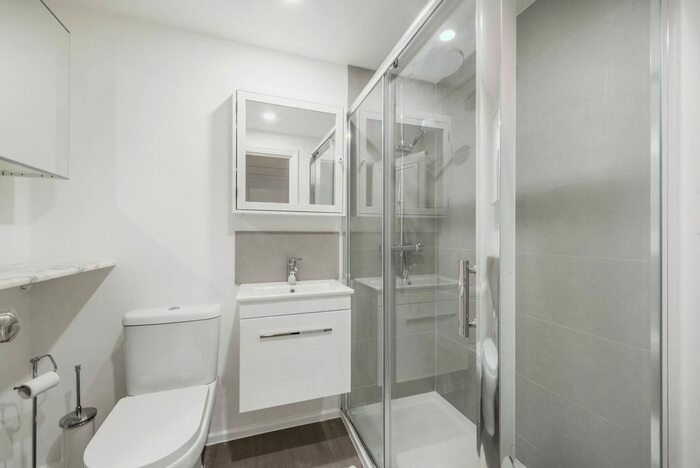 1 Bedroom Flat To Rent In Westbourne Terrace, Queensway, London W2