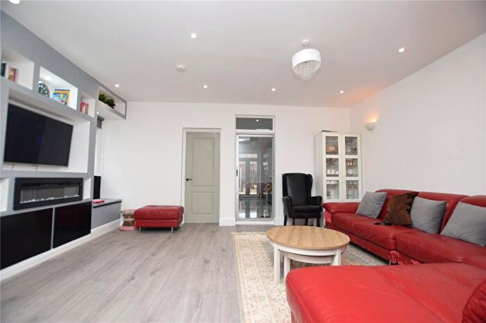 4 Bedroom Bungalow For Sale In Purland Close, Dagenham, RM8