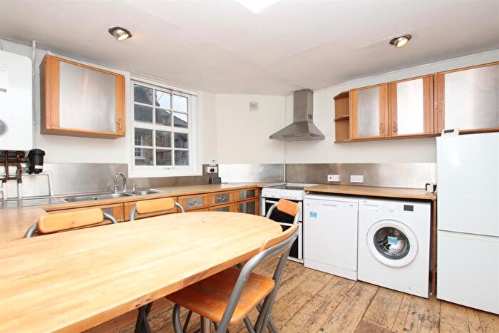 2 Bedroom Flat To Rent In Rivers Street Place, City Centre, Bath, BA1