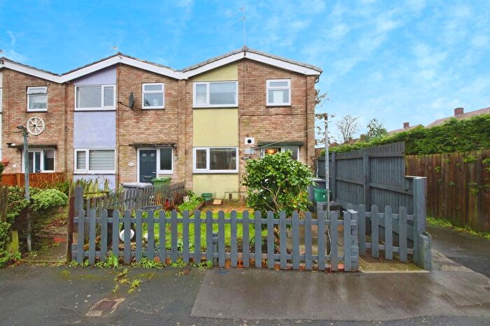 3 Bedroom End Terrace House For Sale In Tithe Close, York, YO24